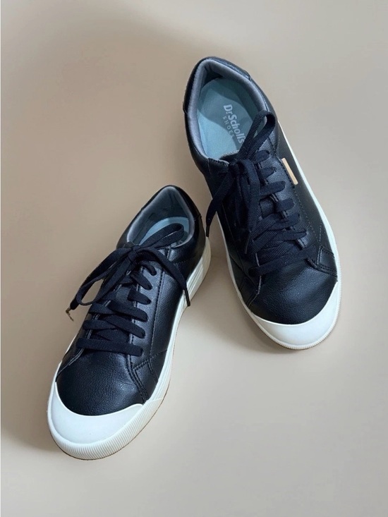Dr. Scholl's Shoes - Dr. Scholl's Black Leather Low-Top Sneakers with White Sole